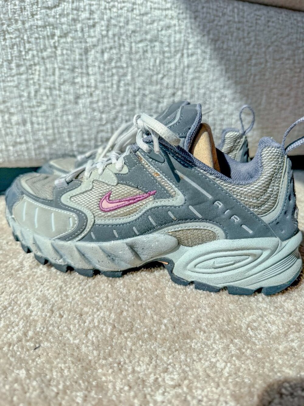 Vintage Nike Air ACG Terra Sebec Gray and Pink Size 8